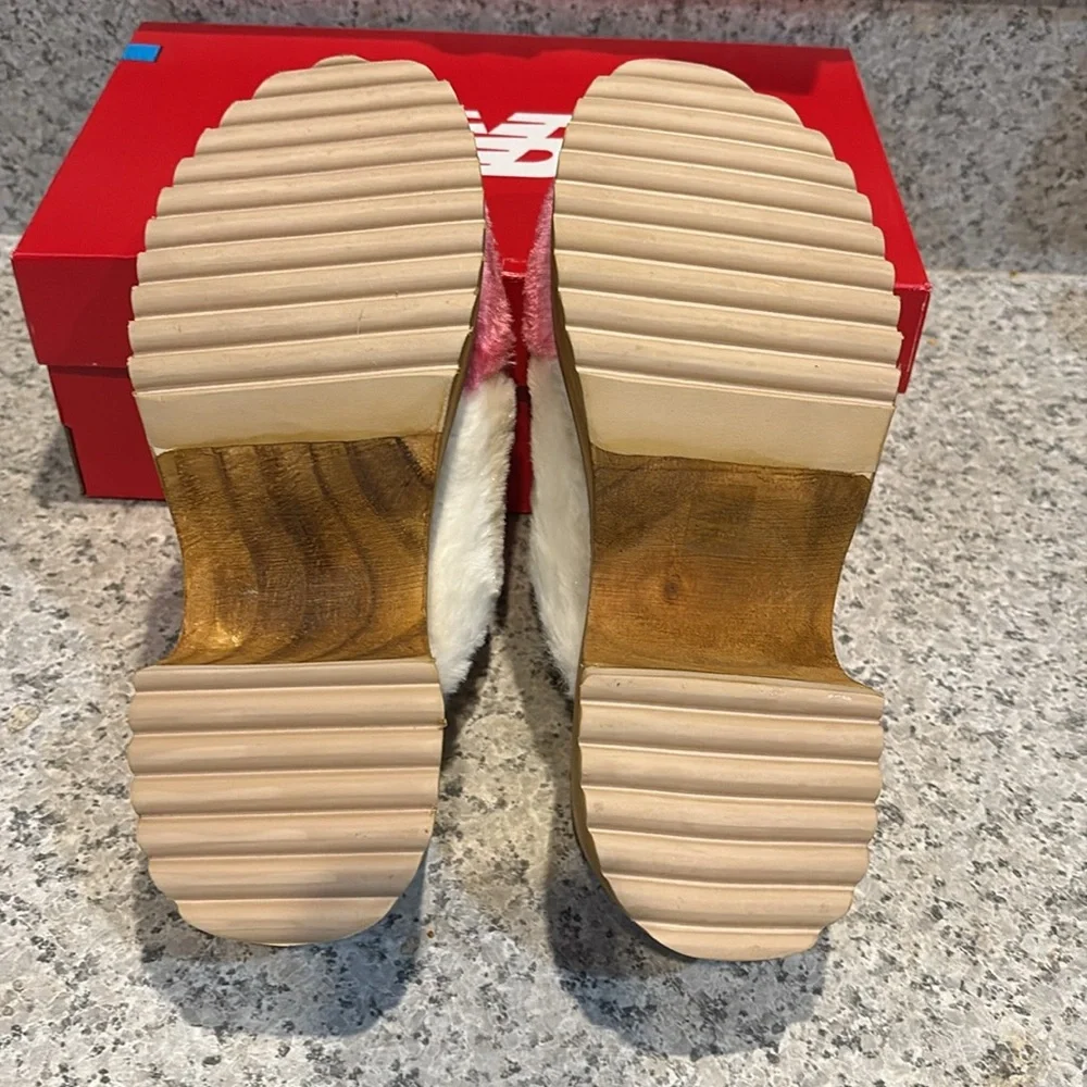 Urban Outfitters Pink & White Checker Board Wooden Clogs Sz 8 - Picture 7 of 13